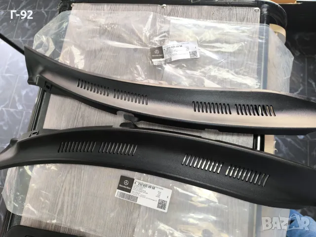 A2108310958+A2108311058**NEU**MERCEDES-BENZ**W210**Лайсни под чистачката**, снимка 2 - Части - 50050442