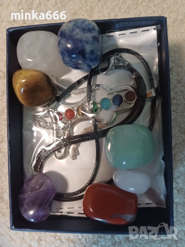 Кутия със скъпоценни камъни., снимка 2 - Декорация за дома - 53240685