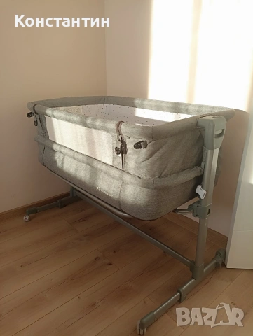 Бебешка кошара next to me