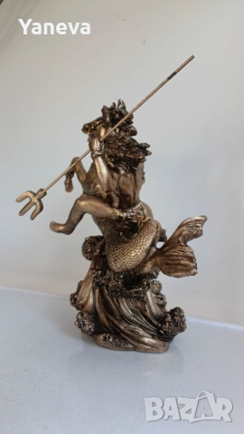 Посейдон древногръцки бог на моретата, океаните, земетресенията и конете., снимка 6 - Статуетки - 53134420