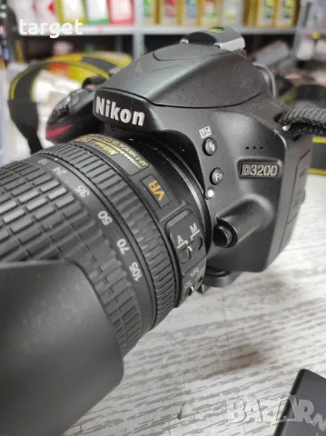 Фотоапарат Nikon D3200 с обективи