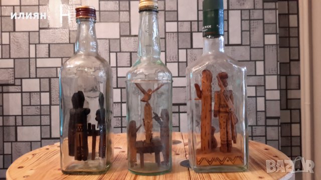 Три броя стъклени шишета със интересни фигури  30лв за брой , снимка 4 - Декорация за дома - 35115258