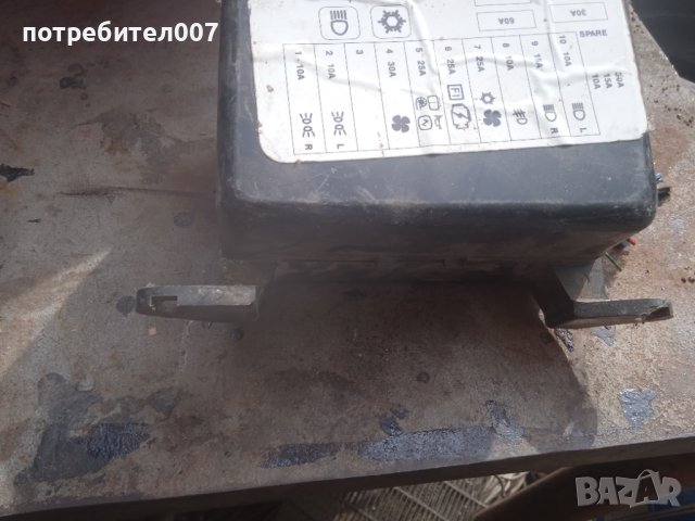 Кутия с релета , снимка 2 - Автомобили и джипове - 44226063