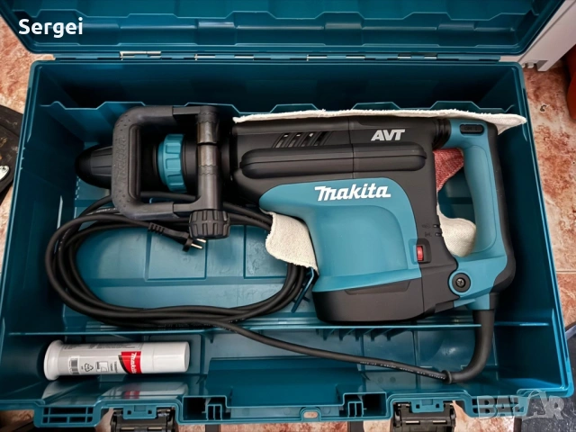 Къртач Makita HM1213C 