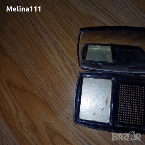 празна опаковка от пудра на шанел, снимка 2 - Козметика за лице - 44372805