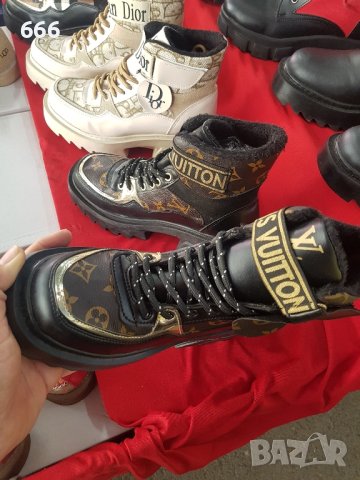 обувки Louis Vuitton, снимка 2 - Дамски ежедневни обувки - 42759105