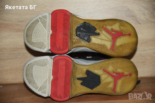 Nike Jordan оригинални, размер 43, ползвани, без забележки, снимка 5 - Маратонки - 53998543