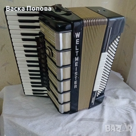 Акордеон  Weltmeister Amigo 120 баса., снимка 4 - Акордеони - 53294516