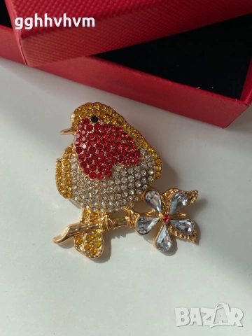 Брошка с подаръчна кутия, снимка 4 - Други - 54315396