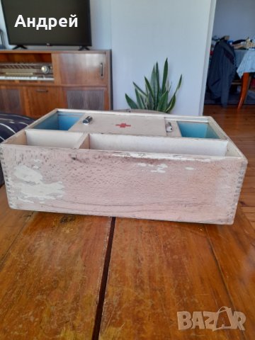 Стара аптечка #2, снимка 7 - Антикварни и старинни предмети - 42827809