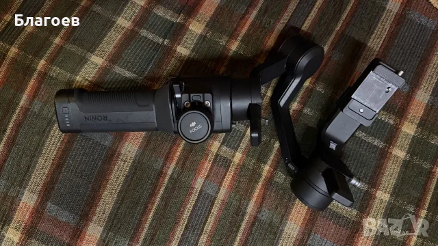 ръчен 3-осов стабилизатор (гибъл) DJI Ronin-SC.
