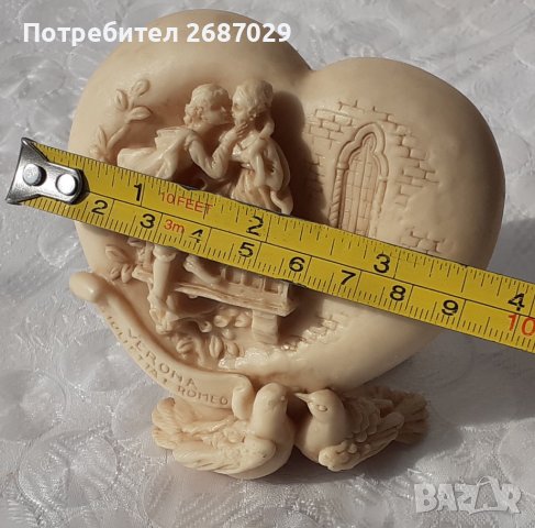 Няколко от Италия: сърце Ромео и Жулиета балкон Верона, серенада 2 фигури фигура кутия кутийка ретро, снимка 5 - Статуетки - 36611894