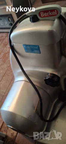 Професионална  колбасорезачка Berkel 834, снимка 6 - Обзавеждане на кухня - 54093506