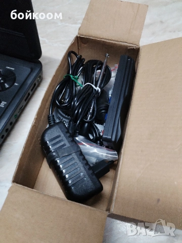 портативен телевизор с двд, снимка 6 - Телевизори - 54133272