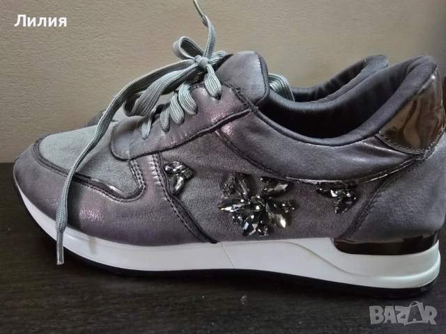 Обувки 39 номер, но отговарят на 38, снимка 3 - Маратонки - 52037339