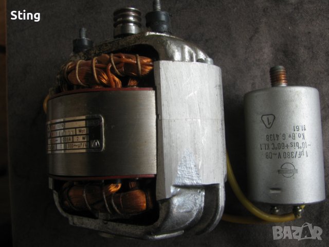 RFT BG23 - 2   Лампов Магнетофон 1961год, снимка 6 - Радиокасетофони, транзистори - 37047928
