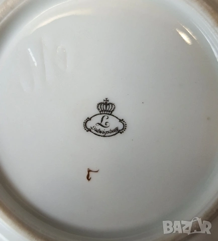 Колекционерска чаша с подложна чиния - Ludwigsburg, снимка 3 - Чаши - 53996491