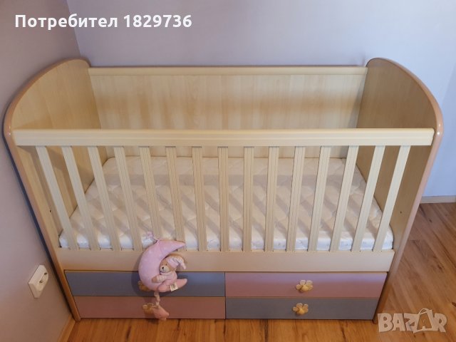 Детско легло 3 нива + латексов матрак, снимка 1 - Бебешки легла и матраци - 33704142