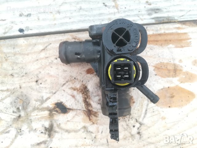 Vw Passat Wagon B3 2.0 1992 Част от охладителната система, Фланец, снимка 2 - Части - 42759080