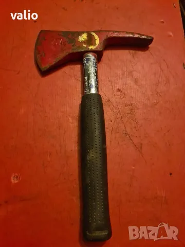 Пожарникарска брадва 