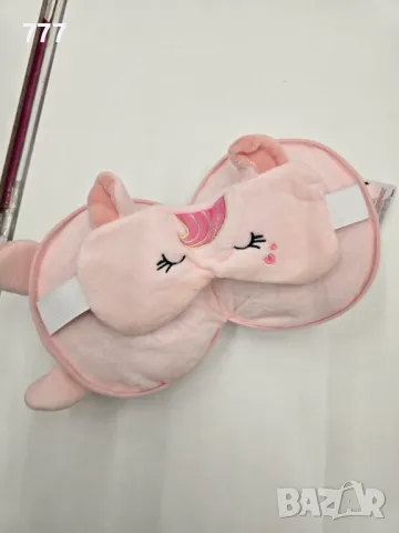 Възглавнички с маска са сън