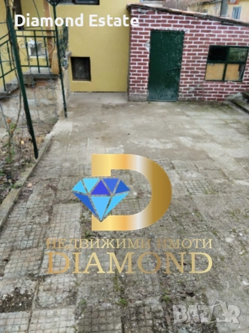 Две къщи в един двор в село Медово, общ. Братя Даскалови, снимка 6 - Къщи - 52688005