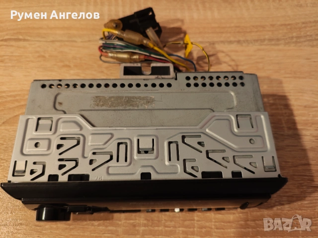 Плейър Pioneer MVH-180UB, снимка 2 - Ресийвъри, усилватели, смесителни пултове - 53022958