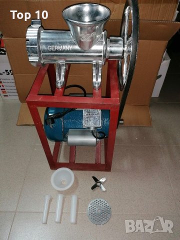Електрическа Алуминиева месомелачка 32 номер със стойка и мотор , снимка 1 - Прибори за хранене, готвене и сервиране - 31255746