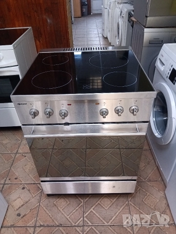 Иноксова свободно стояща печка с керамичен плот Gram с две години гаранция!