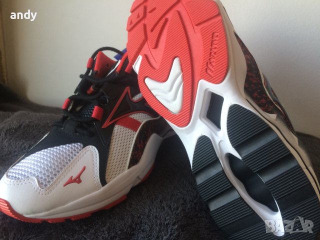 нови маратонки MIZUNO WAVE RIDER 1 44р, снимка 5 - Маратонки - 42780463