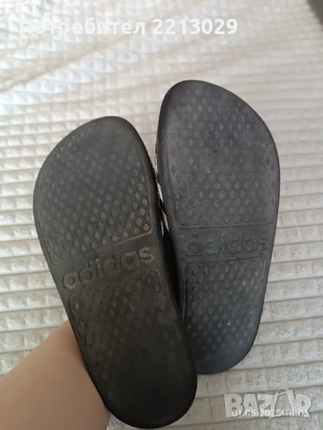 Детски чехли Adidas adilet , снимка 7 - Детски сандали и чехли - 50540785