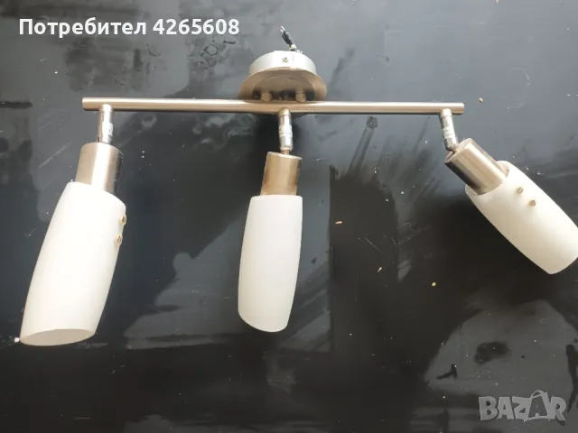 абажур с три лампиона, снимка 2 - Лампи за таван - 47566100