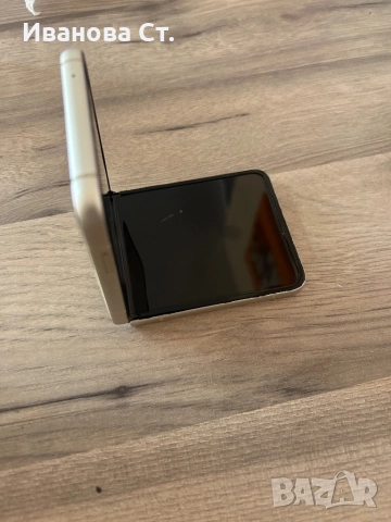 Самсунг Flip Z3, снимка 2 - Samsung - 51740044