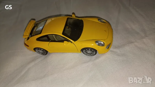 Продавам метална количка Porsche 911 Carrera S, снимка 4 - Колекции - 56295034