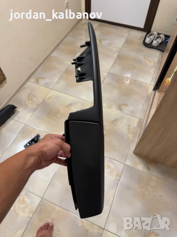 Външна част на дръжката на предна лява врата на Ауди Audi A8 D4 4H само за 100лв. 4H1867165