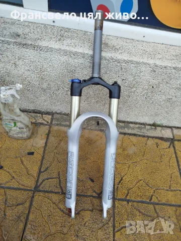 26 цола заключваща въздушна вилка за велосипед колело rock shox recon , снимка 1