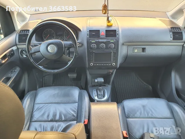 VW Touran 2.0 TDI, снимка 7 - Автомобили и джипове - 55985763