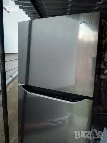 Малък компкатен хладилник Lg 