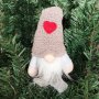 4214 Коледна фигура Гномче с шапка сърце, снимка 3