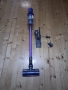 Много добра Dyson V10 безжична прахосмукачка пълен комплект, снимка 1