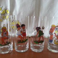 Ретро стъклени чаши с детски мотиви , снимка 2 - Антикварни и старинни предмети - 42225001