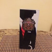 CHIVAS REGAL 12 YEARS OLD Limited Edition МЕТАЛНА КУТИЯ, снимка 1 - Други ценни предмети - 30736712