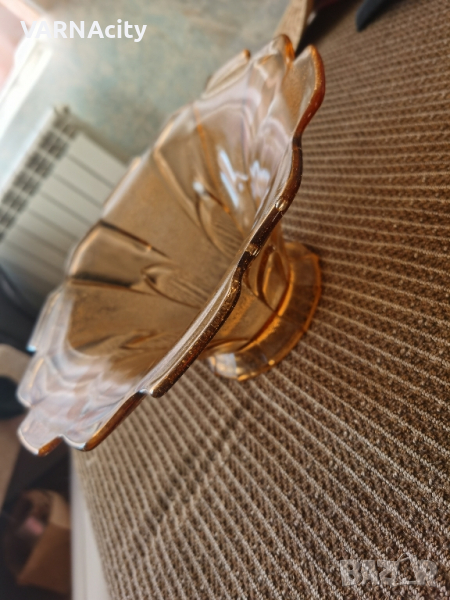 Голяма стъклена купа , снимка 1