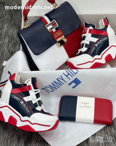 Дамска чанта портфейл и спортни обувки Tommy Hilfiger код 160, снимка 1