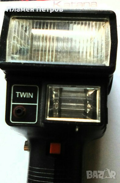 Продавам светкавица УНОМАТ, снимка 1