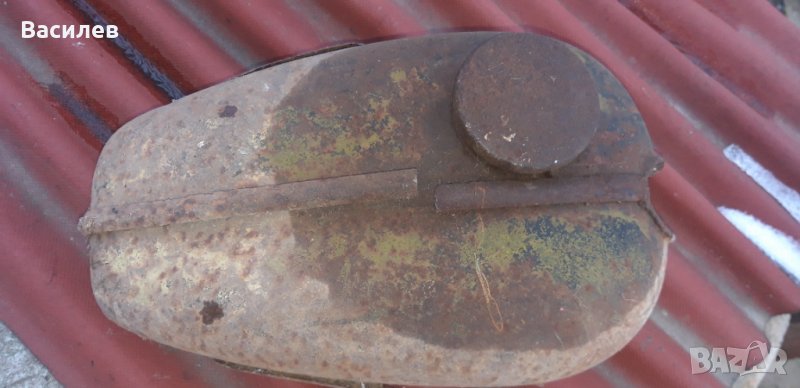 Стар рьждив резервоар от Киевка 125 К55, снимка 1