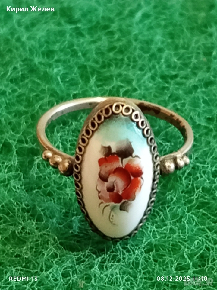 Винтидж сребърен пръстен с филигран и ръчно рисувана роза върху емайл 52426, снимка 1
