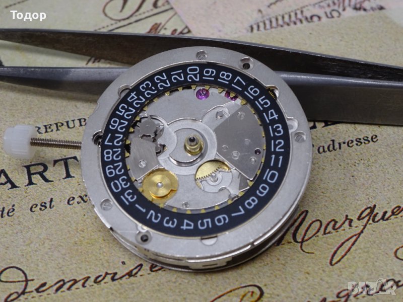 Нов швейцарски часовников механизъм хронограф /механизъм за часовник/, Sellita SW500, с 31 камъка, снимка 1