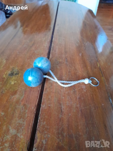 Стара играчка,тракащи топчета #2, снимка 1