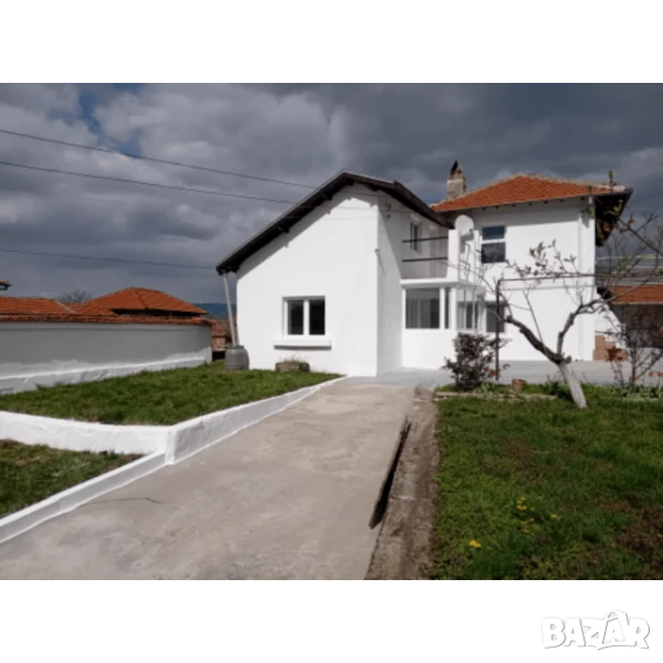 Zweistöckiges Haus. , снимка 1